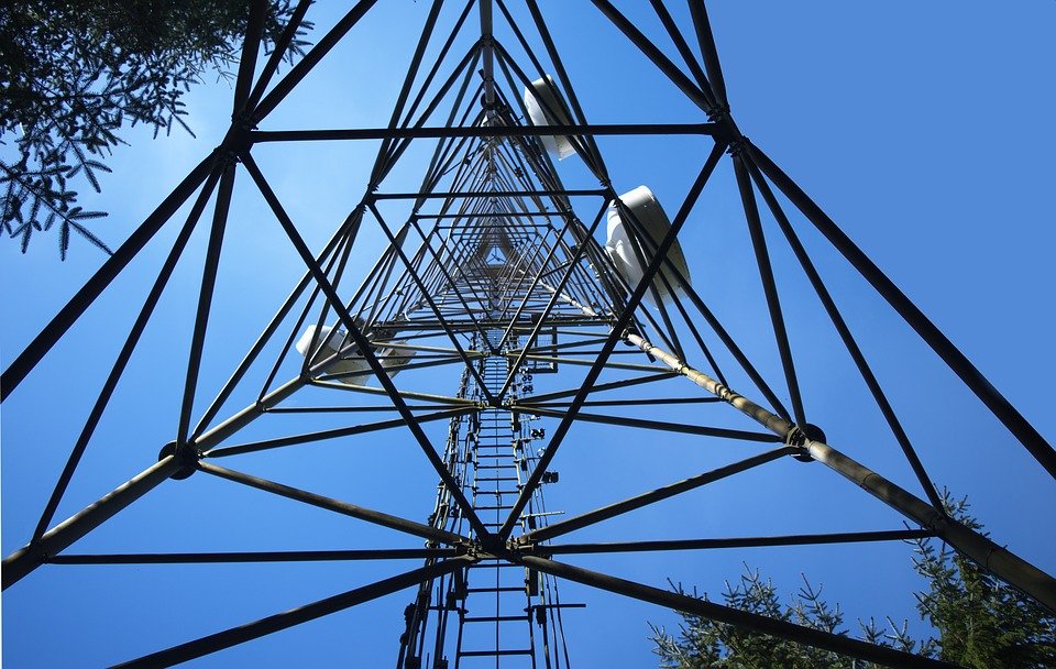 Helpful Facts about Cell Tower Safety for Landlords