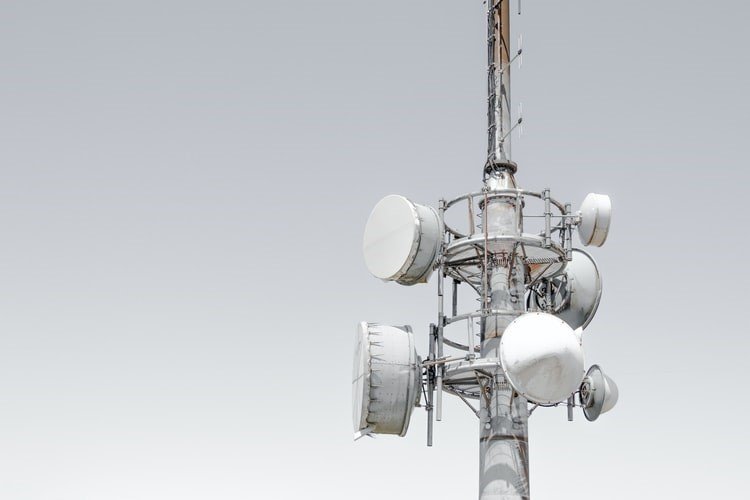 Seven Cell Tower Leasing Risks Landlords Should Know